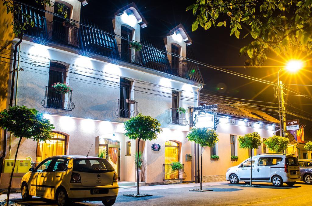 Hotel-Pensiunea Zefir Timisoara Exterior foto