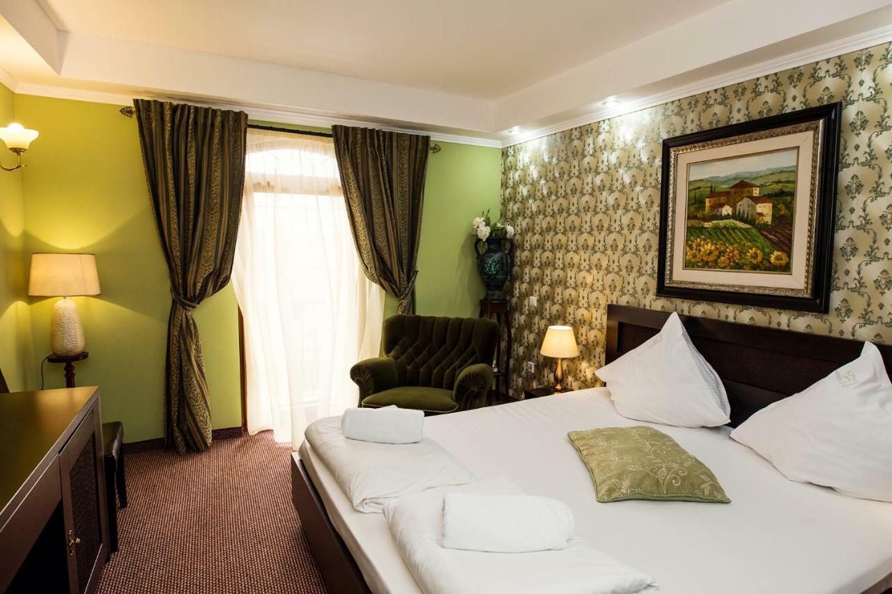 Hotel-Pensiunea Zefir Timisoara Exterior foto